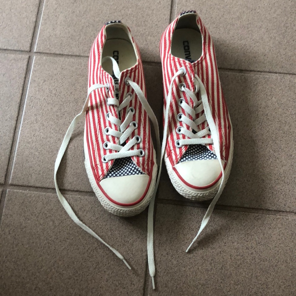 American flag converse! Only worn 2x!